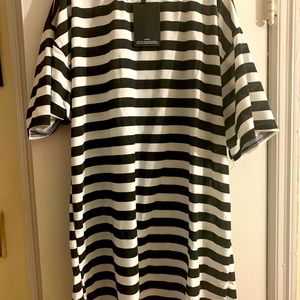 Short stripped dress